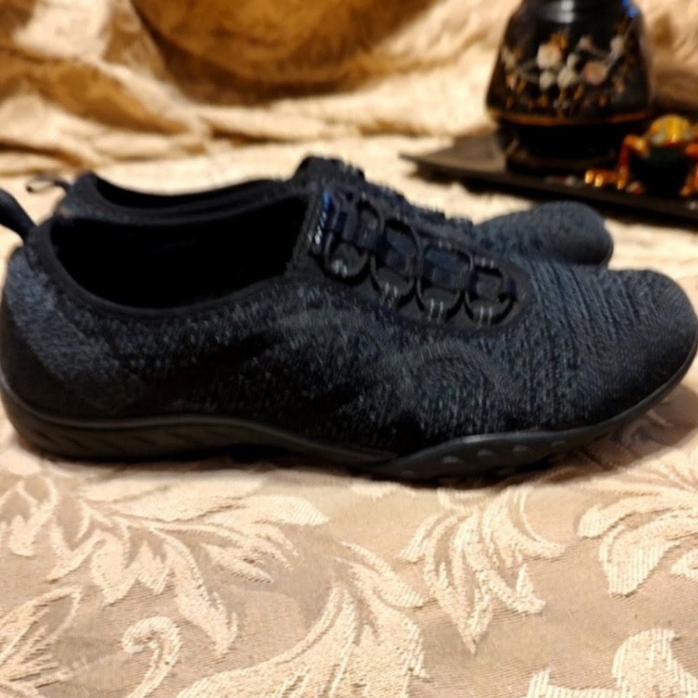 🐦‍⬛ Super Comfy Black Skechers Toggle Bungee Pull On Sneakers Shoes - 7.5M - Picture 2 of 12